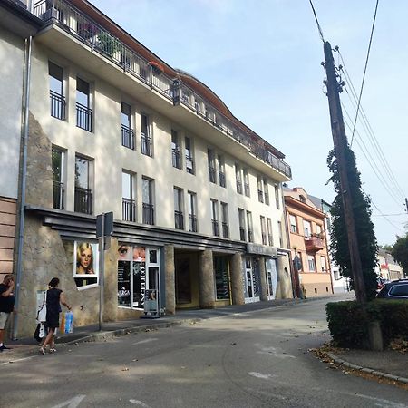 Room In The City 2 Σόπρον Εξωτερικό φωτογραφία